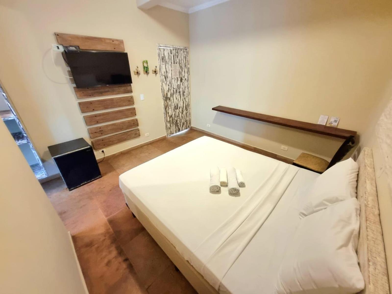Vila Jabutis Γκουαρούχα Εξωτερικό φωτογραφία